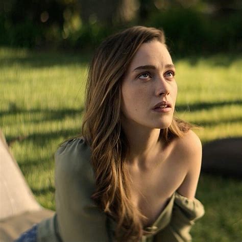 victoria pedretti naked|Victoria Pedretti Sexy Scene in You